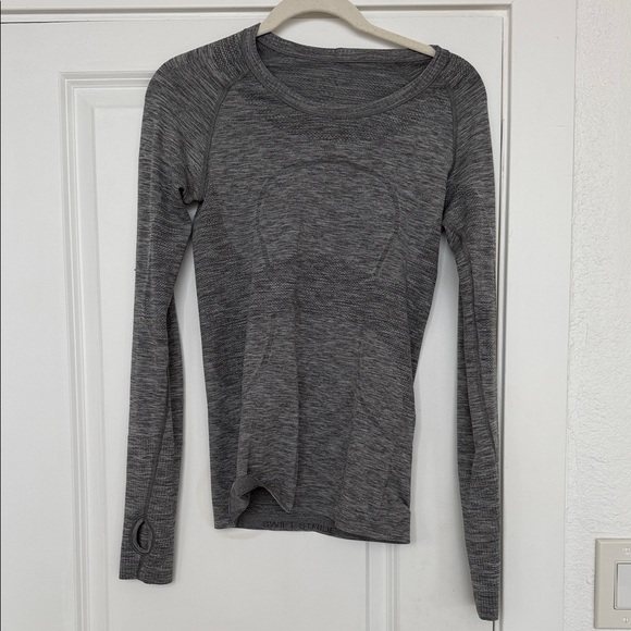 lululemon athletica Tops - LULULEMON SWIFTLY TECH -GRAY